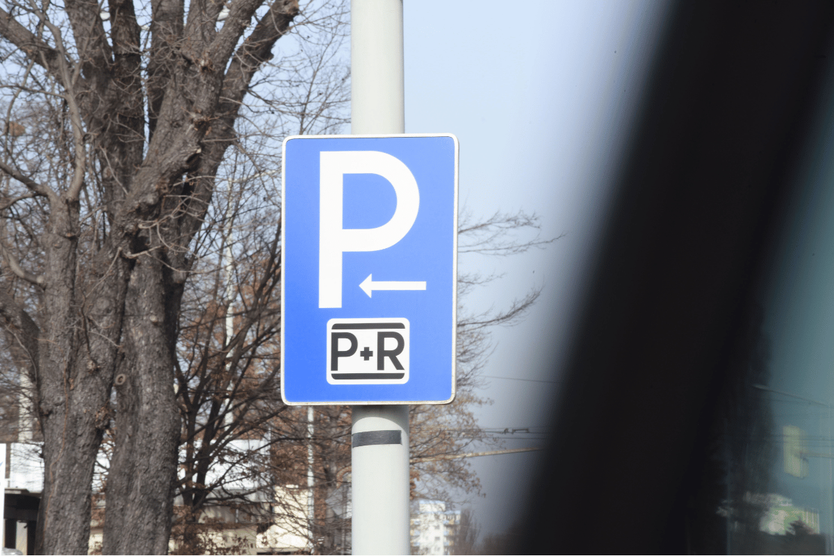 stansted-park-and-ride-image-1.png